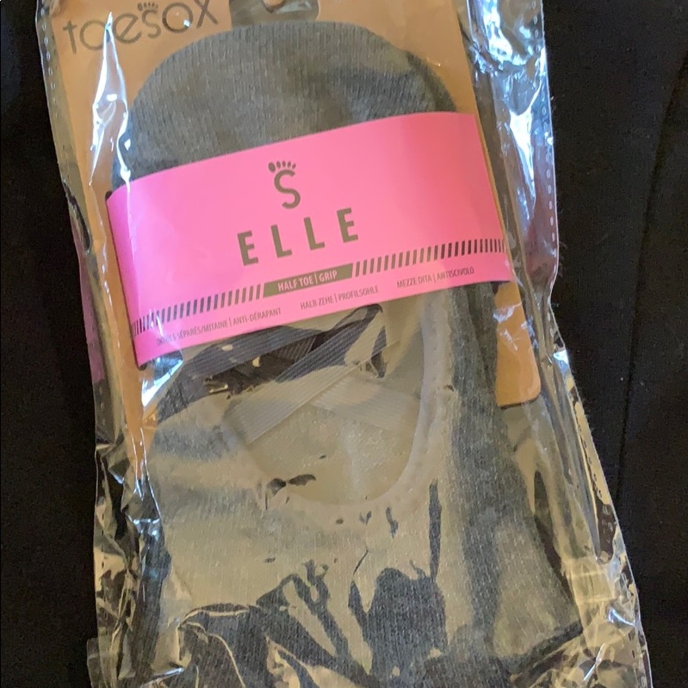 Toesox Yoga dance💋pick 4/lips $20💋